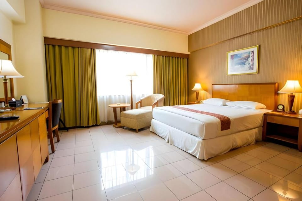 Asuka Hotel MM2100 Industrial Town Hotel in West Java
