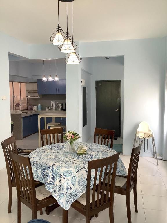 Rhosyn Tŷ-Double Storey 4BR Penthouse@ Kea Farm Apartment in Brinchang