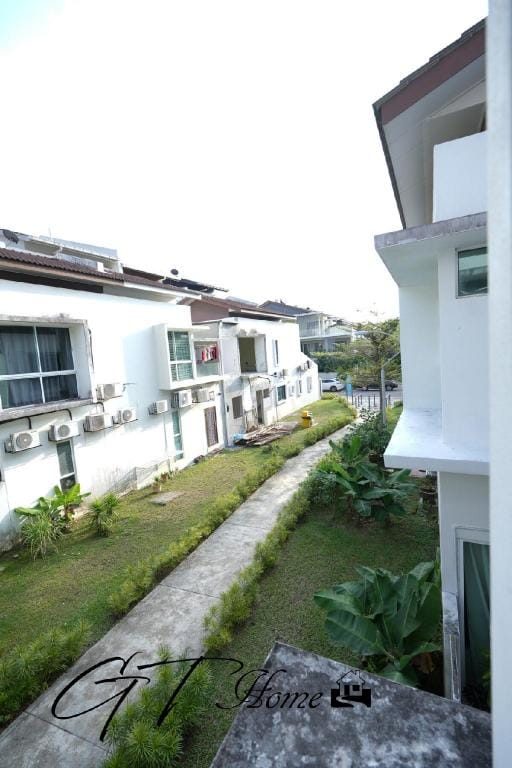 GT Home 17 @ Bless haus kota damansara B4 Vacation rental in Petaling Jaya