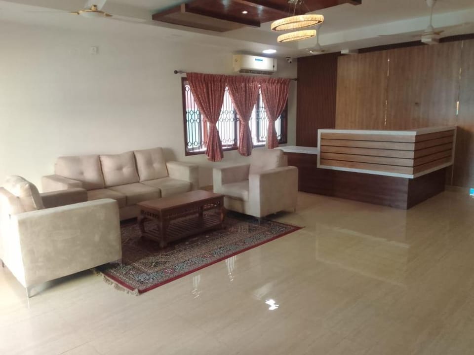 AZHAGAPPA RESIDENCY Hotel in Puducherry