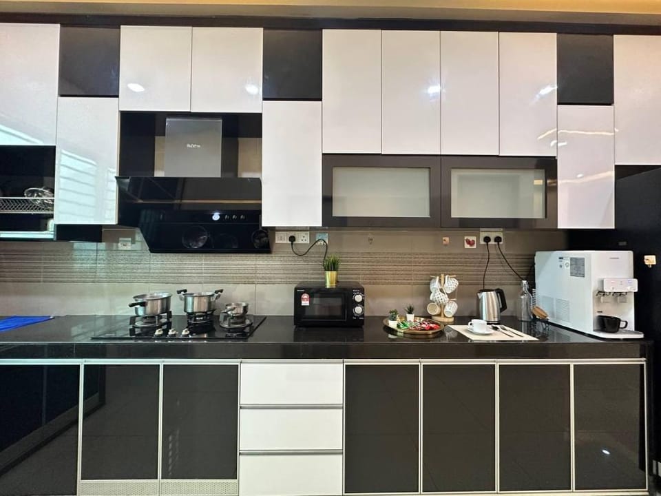JPP l AUSTIN市区 3马力中央冷气自动麻将机游戏机6分钟到TERAU AEONTOPPEN Vacation rental in Johor Bahru