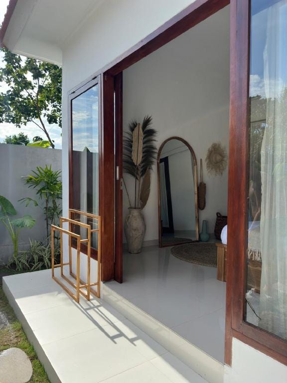 9 min to beach, pool,private Villa Leafy,in Canggu Vacation rental in North Kuta