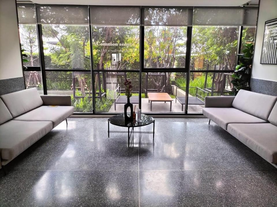 Luxury 30th floor 2 BR condo with Rooftop Pool Apartment in Laos