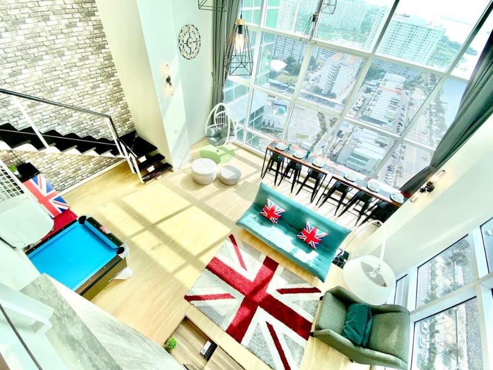 MaritimeSuites #Seaview #Pooltable #waterdispenser Apartment in George Town