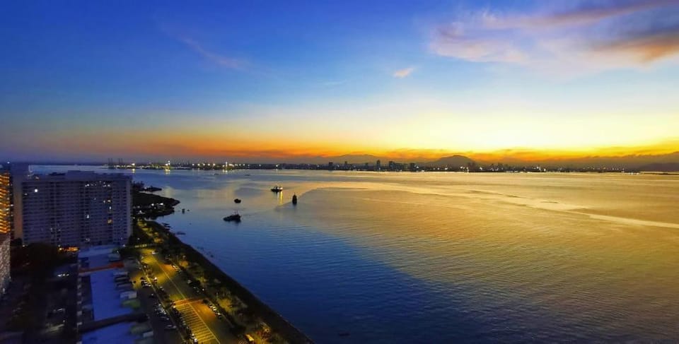 MaritimeSuites #Seaview #Pooltable #waterdispenser Apartment in George Town