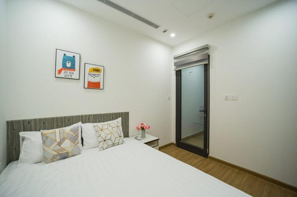 vinhomes skylake 2 Badroom Apartment in Laos