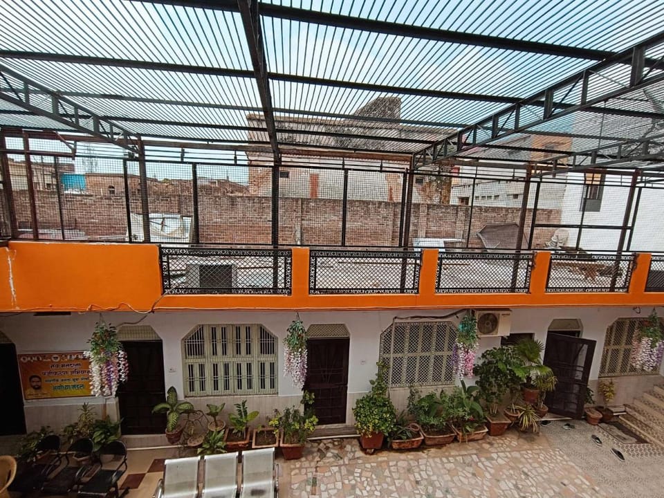Hotel O Home Shri Hari Lodge Homestay Apartment in Nepal