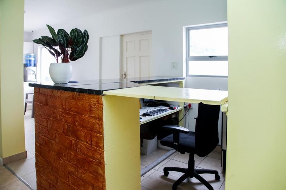 Relaxing guest House in the heart of Ndabeni Hotel in Cape Town