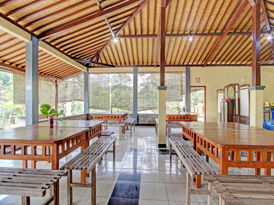 Hotel O Mtc Bunk Bed Hotel in Indonesia