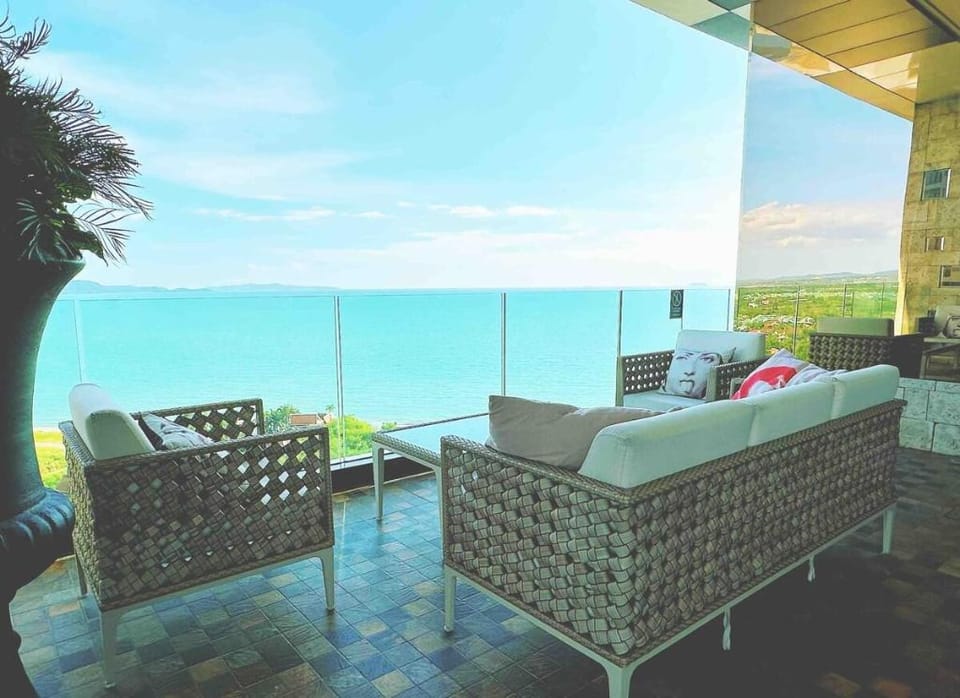 Jomtien Luxury higher seaview (weekly discount) Apartment in Pattaya City