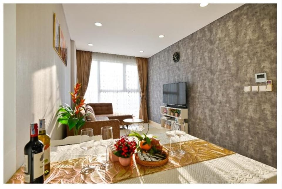 Cushy Home 1 - The Golden Star Sunset view 2rooms Apartment in Ho Chi Minh City