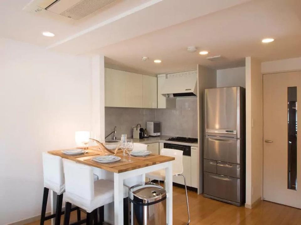 EXCLUSIVE 2-Bdrms APMT 75m2 in HARAJUKUxOMOTESANDO Apartment in Shibuya