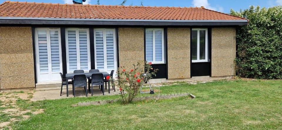 House for 4 To 6 Peoplec Apartment in Normandy