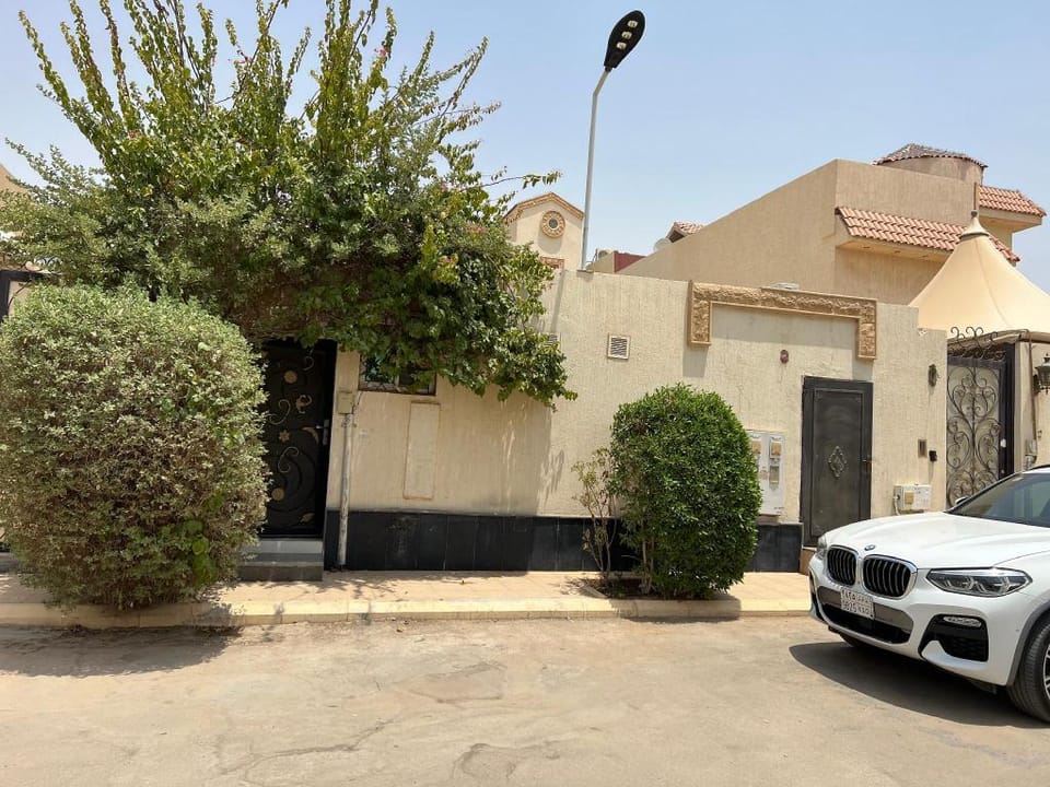 شقة في الرياض في حي قرطبة Apartment in Riyadh