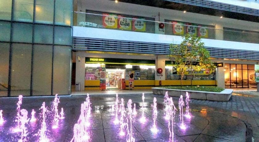 D'sara Sungai Buloh Sentral MRT Linked Two Rooms for 4 Guests Apartment in Petaling Jaya