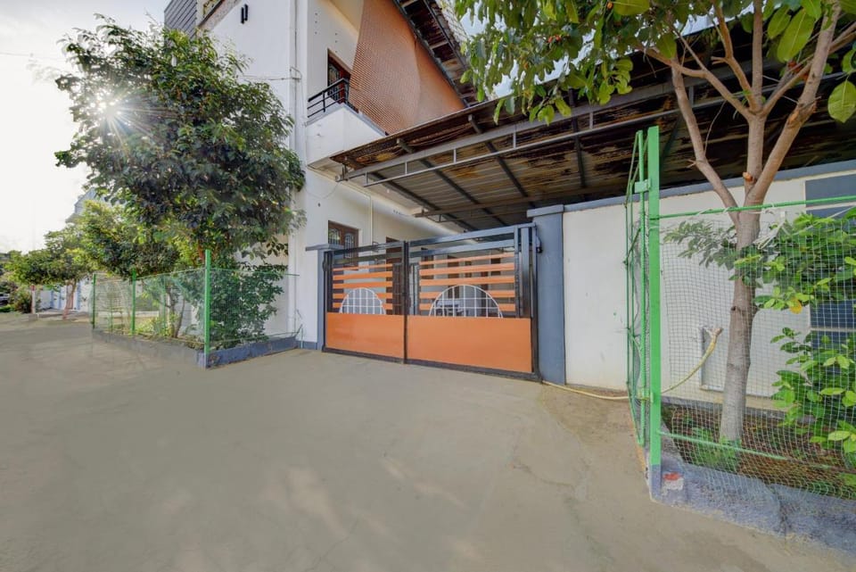 Hotel O SMS HOMES Vacation rental in Coimbatore