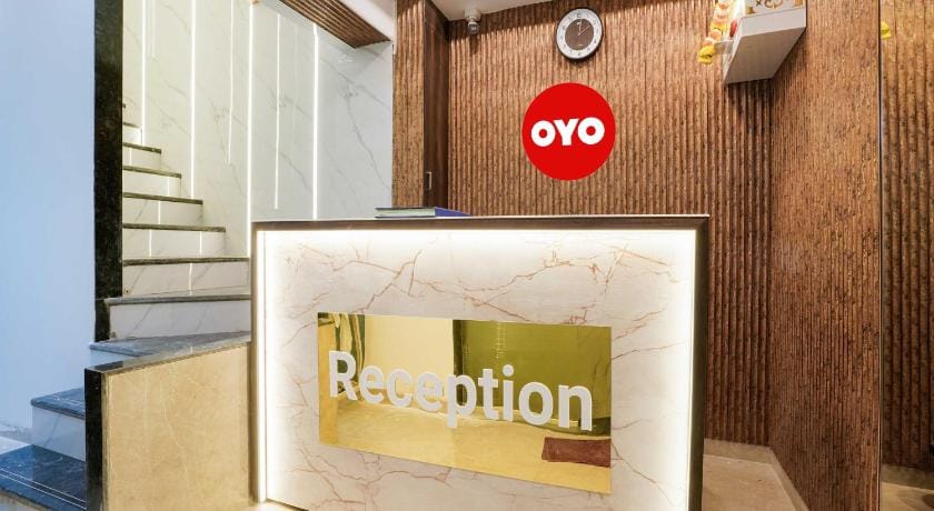 Hotel O King Residency Near Bharat Talkies Hotel in Mumbai
