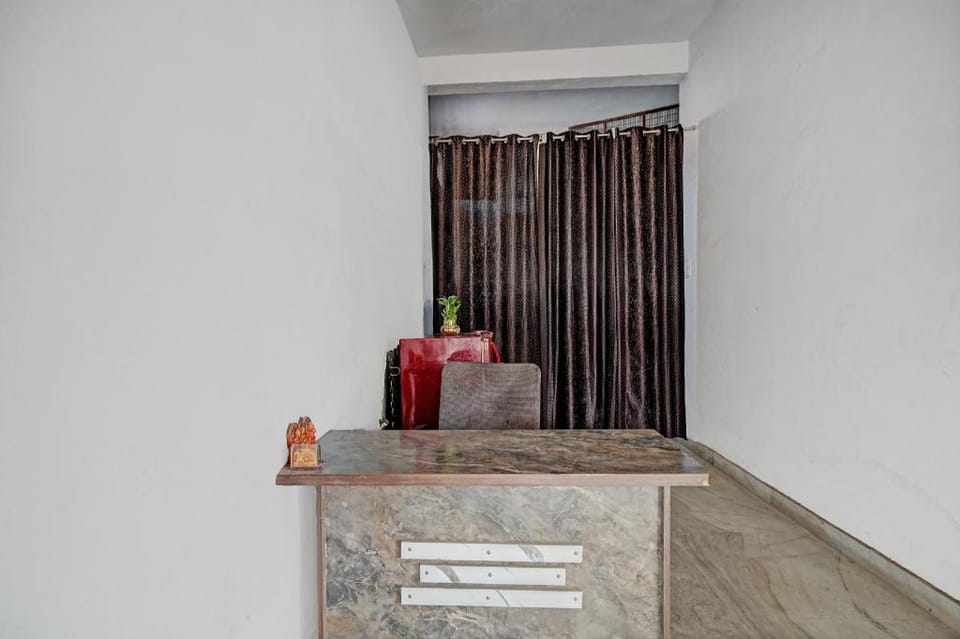 Hotel O by OYO Rudhra Hotel in Uttar Pradesh