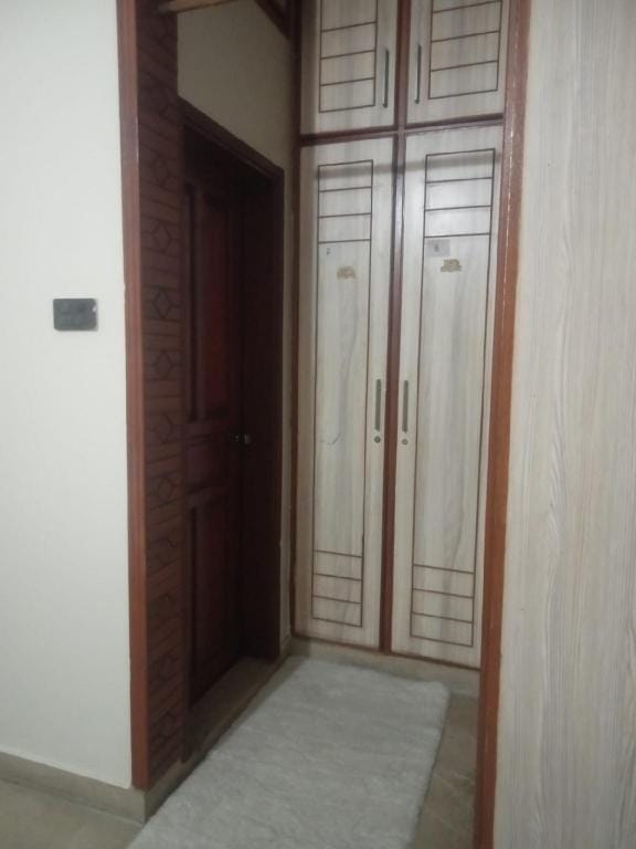 Aviation Guest House Luxury Room Vacation rental in Karachi