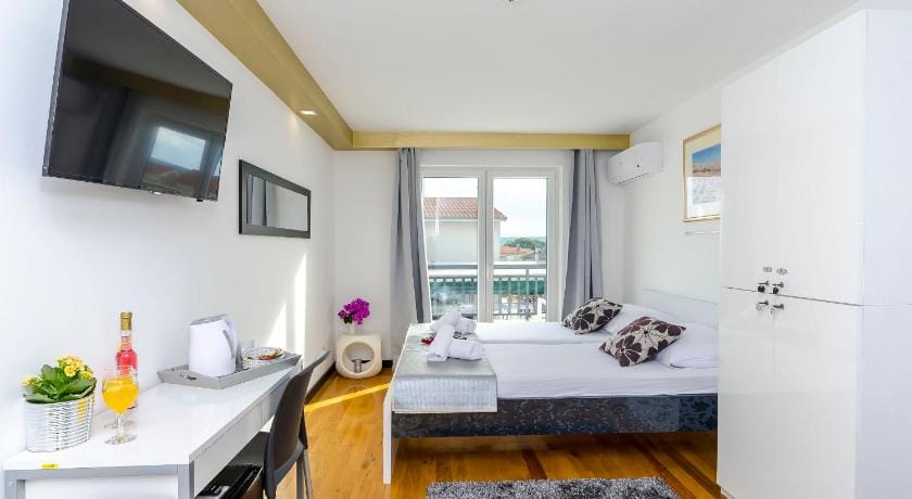 All Saints Suites Bb Kastela Hotel in Šibenik-Knin County, Croatia