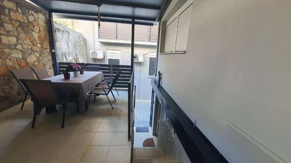 Black suites Apartment in Chania