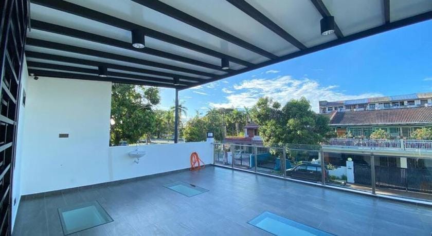 Brand New Premium House &Karaoke @BM Near Iconcity Vacation rental in Penang