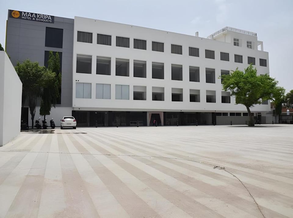 MAA KRIPA HOTELS & BANQUETS Hotel in Lucknow