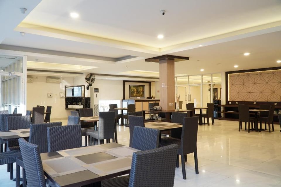 Paris Day Hotel Hotel in West Java