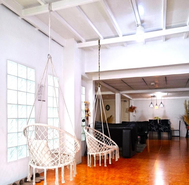 Getaway Villa Bangkok-4 Bedroom, 6 Beds and 5 bath Vacation rental in Bangkok