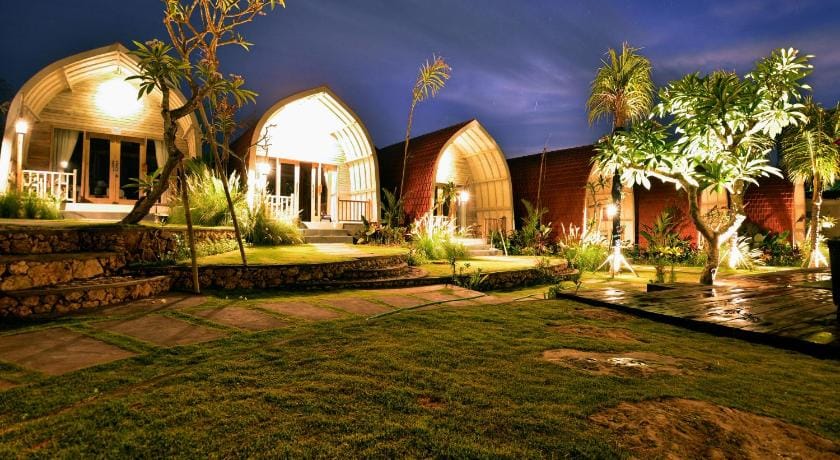 Kompyang Cottage Hotel in Nusapenida