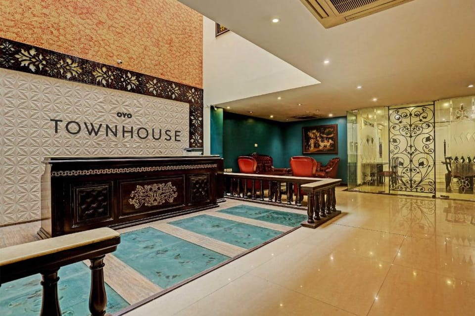 Townhouse The Royce New Friends Colony Hotel in New Delhi