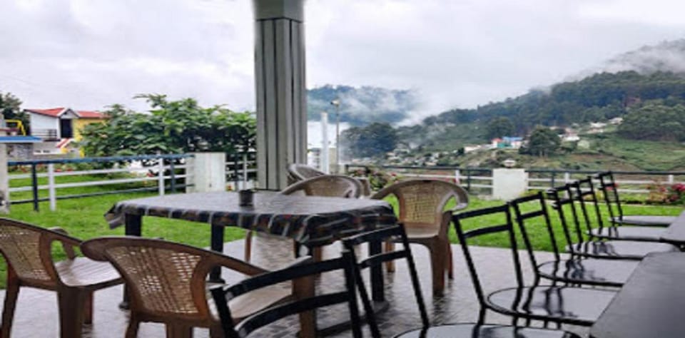 Guru Vela Homestay Vacation rental in Kodaikanal