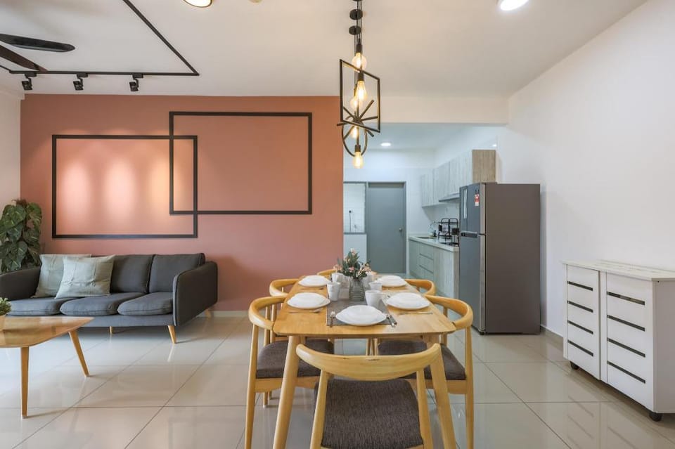 Beautiful 3B2B - 6 pax|Free 2 Parkings|Subang Jaya Apartment in Subang Jaya