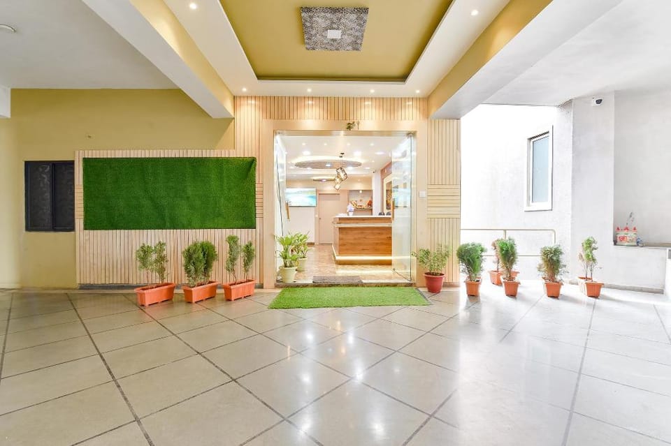 FabHotel Symphony Grand Hotel in Ahmedabad