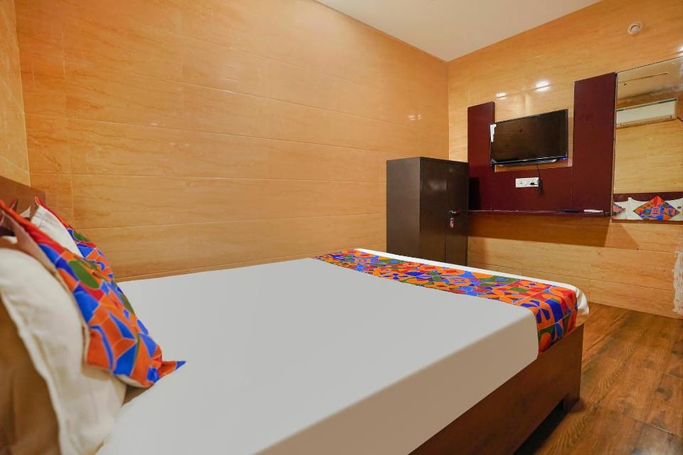 FabExpress Arunachala Guest House Hotel in Chennai