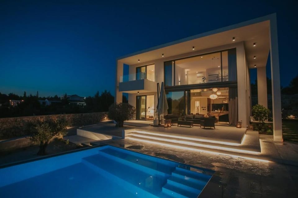 Villa Maris - Luxury Villa with Pool Villa in Šibenik-Knin County, Croatia