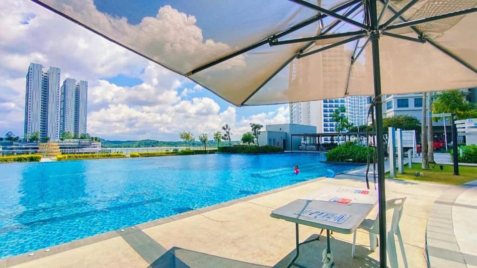 A1111 Teega Residence Netflix 2min Puteri Harbour Apartment in Johor