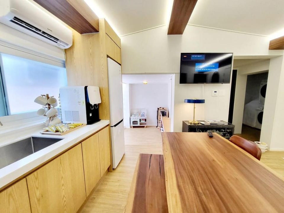 Family House w,Baby/3Room 2Bath 1KidsRoom/1stFloor Vacation rental in Seoul