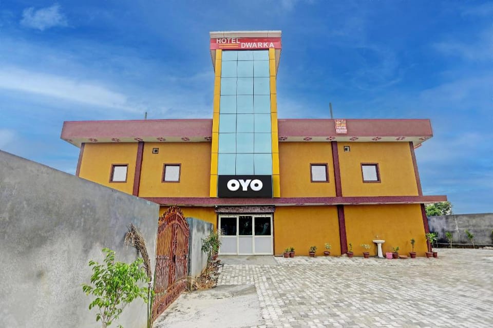 Hotel O Dwarka Hotel in Uttar Pradesh