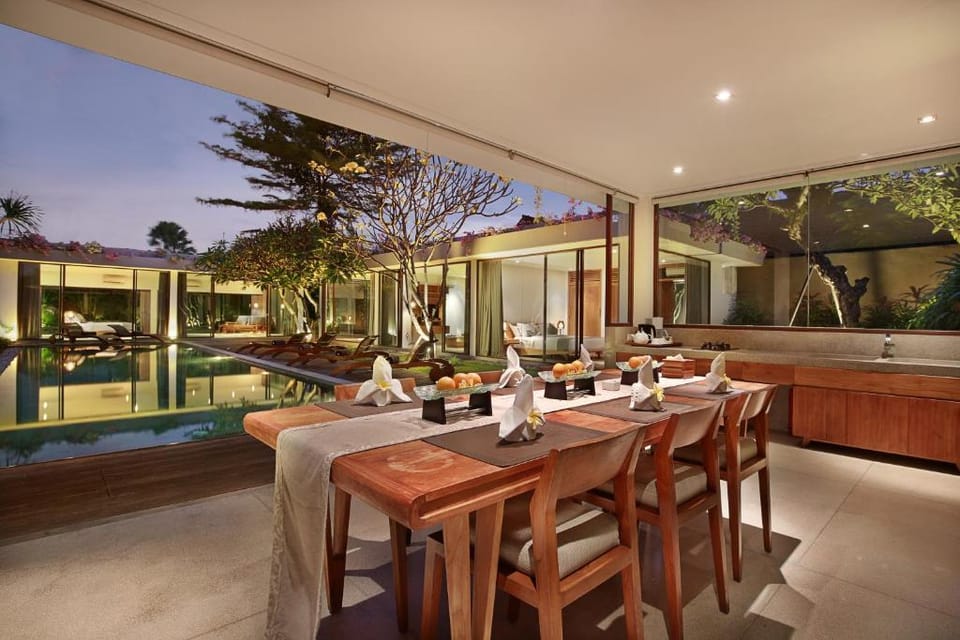 5D4N Get More Benefit! 3BR PVT Pool Villa Inc BF Vacation rental in North Kuta