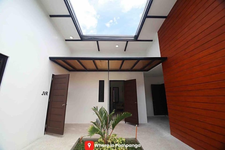 Unit MYN - Loft  (The Founder’s Plaza Apartment) Villa in Angeles