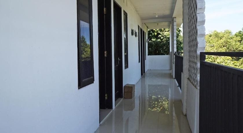 Hotel O Kost Putih Syariah Hotel in East Java
