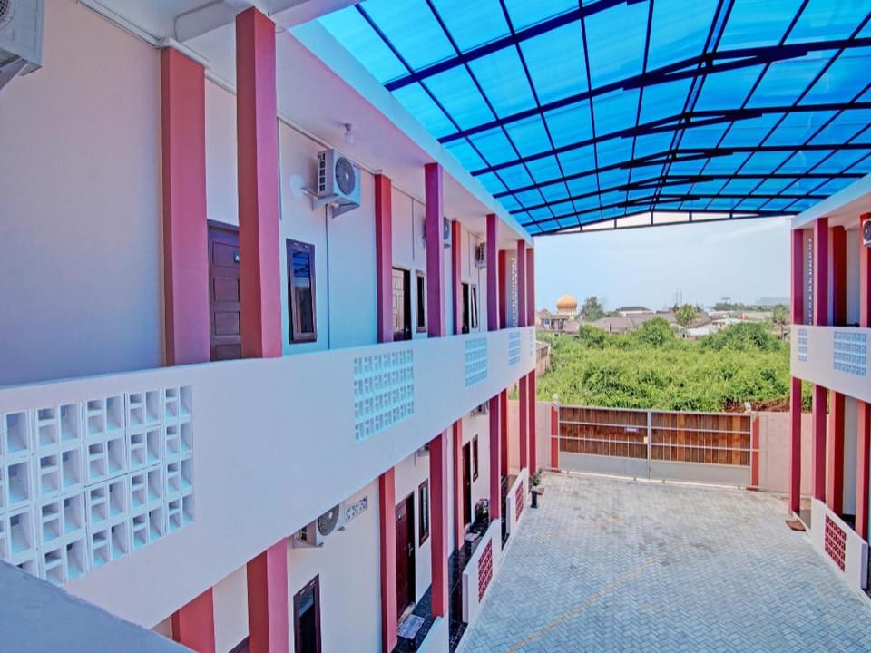 OYO 92946 Dekna Homestay Syariah Hotel in West Sumatra, Indonesia