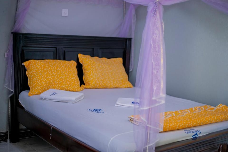 AN AMBIANTIC AREA THAT FAVOURS ALL KINDS OF PEOPLE Apartment in Uganda