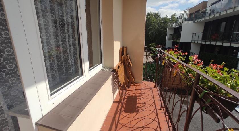 Domki i pokoje blisko morza Hotel in Leba