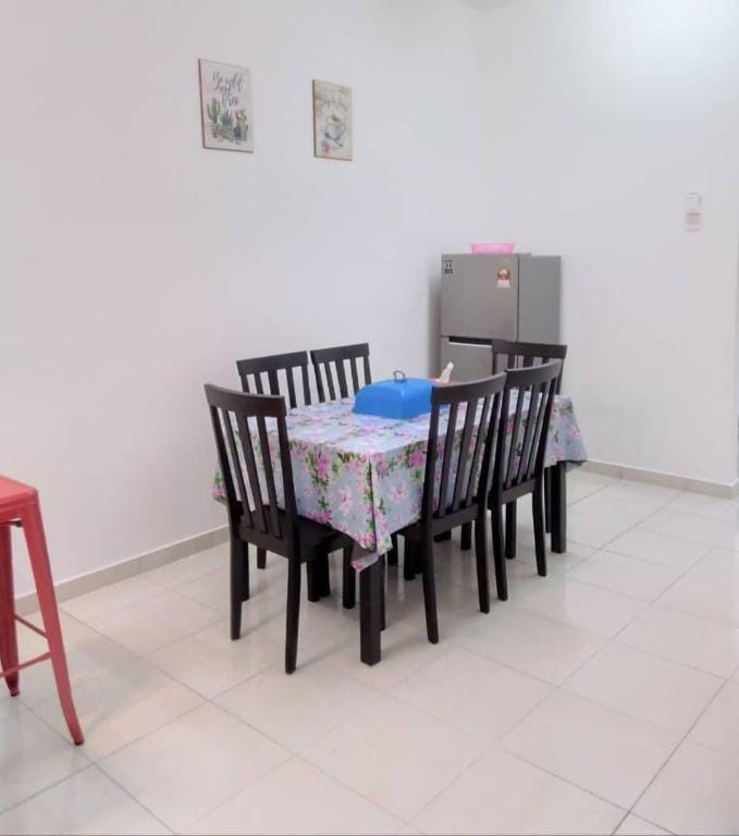 ILIYA HOMESTAY (MUSLIM ONLY - PRIVATE POOL) Vacation rental in Port Dickson