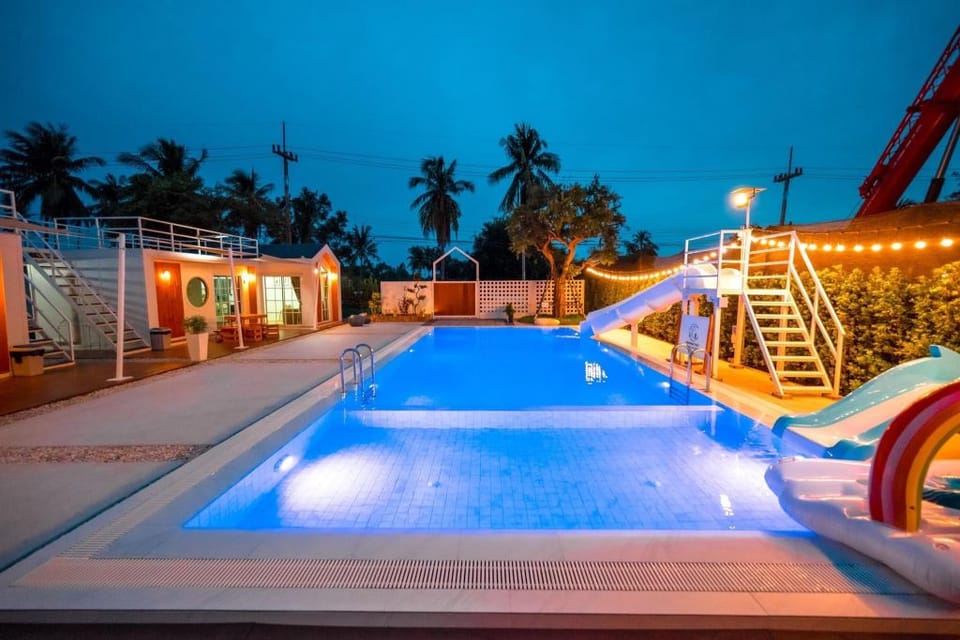 Chanhomพูลวิลล่าบ้าน4หลัง สระระเกลือ ยาว 15เมตร Villa in Pattaya City