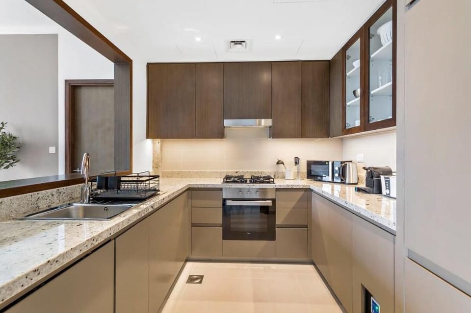 Silkhaus Luxury Tower in Downtown | Pool & Gym Vacation rental in Dubai