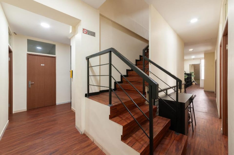 Urbanview Hotel Ellegan Residence Alam Sutera Serpong Hotel in West Java