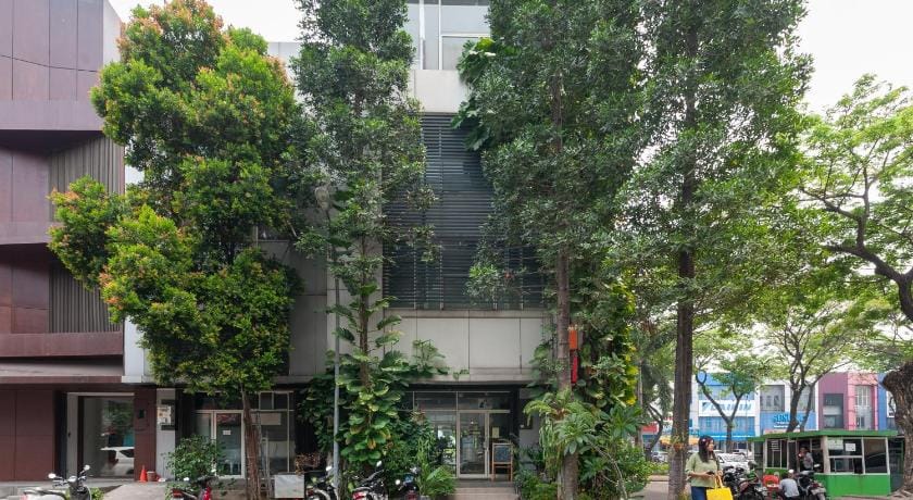 Urbanview Hotel Ellegan Residence Alam Sutera Serpong Hotel in West Java